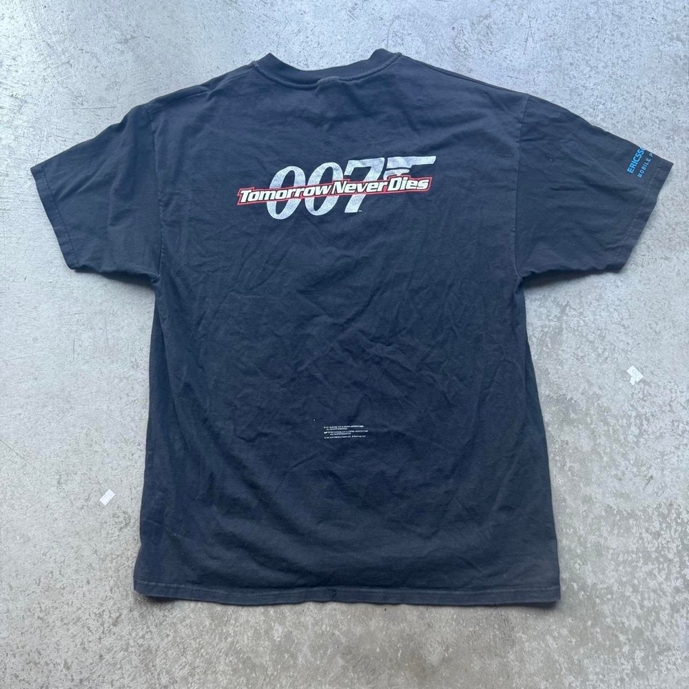 Vintage Men's James Bond 007 Tomorrow Never Dies Movie Promo Shirt 90s 1997 XL